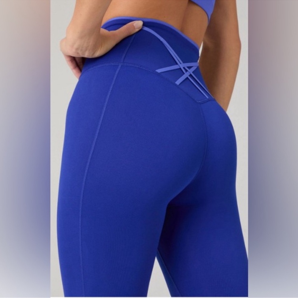 NWT- Fabletics Boost PowerHold HW Legging -ADMIRAL BLUE/ SAPPHIRE SKY(27”inseam) - Picture 2 of 9